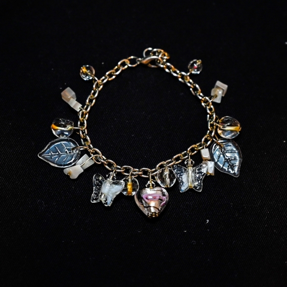 Charms and bracelet - Picture 1 of 6